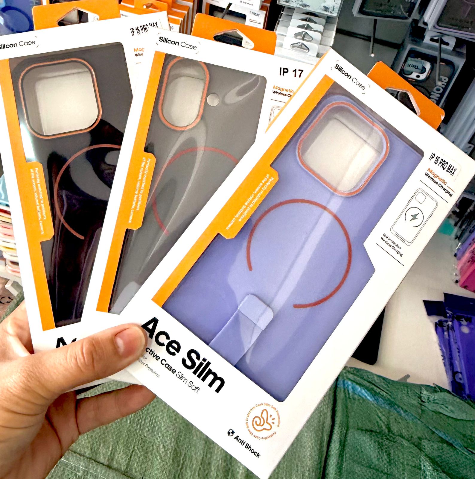 CAPA IPHONE SILICONE ANTI IMPACTO MAGSAFE (SOB ENCOMENDA)